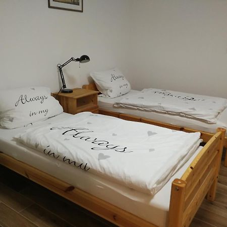 21A Comfortable Studio เทาฟ์เคอเคน ภายนอก รูปภาพ