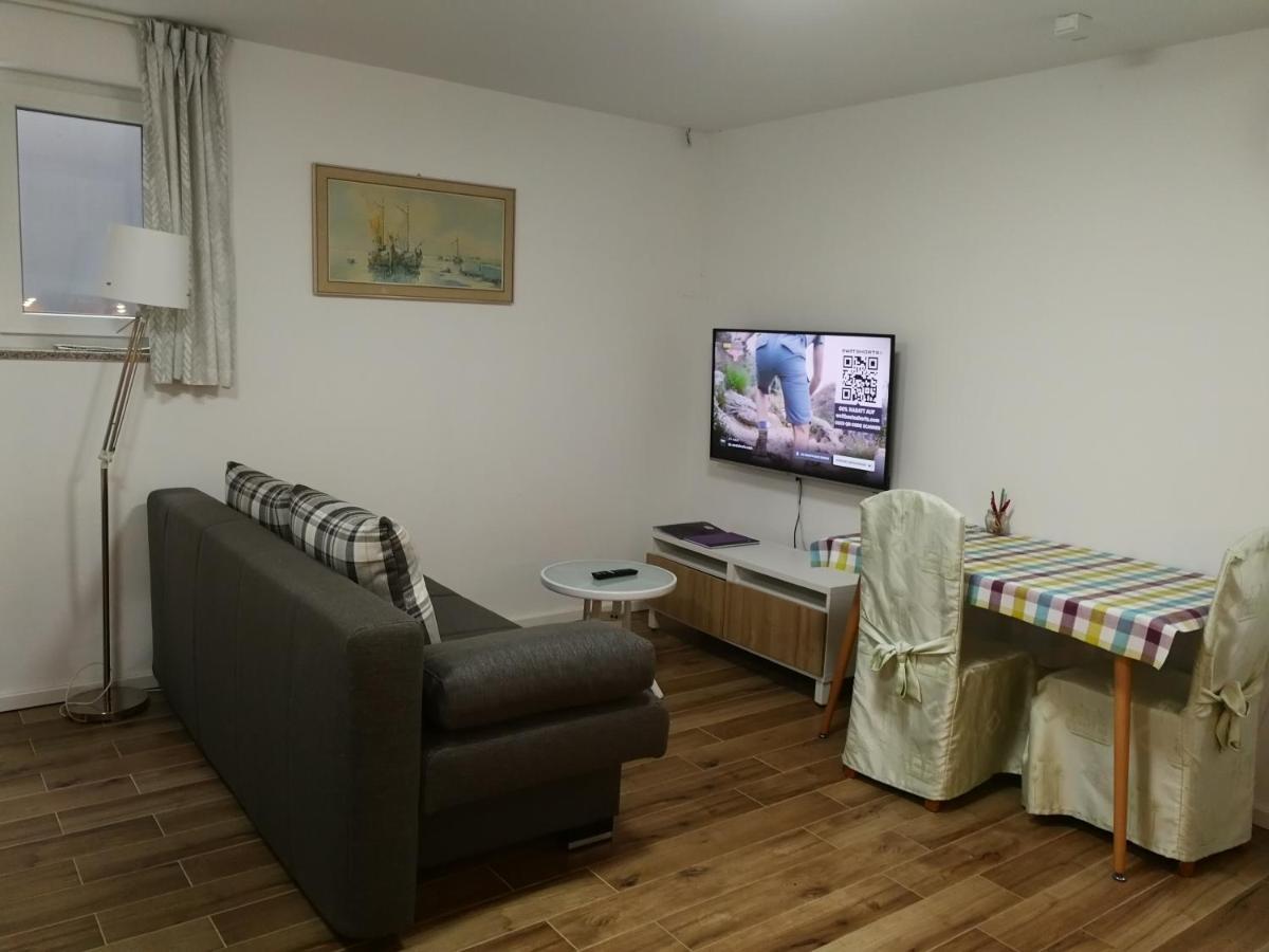 21A Comfortable Studio เทาฟ์เคอเคน ภายนอก รูปภาพ